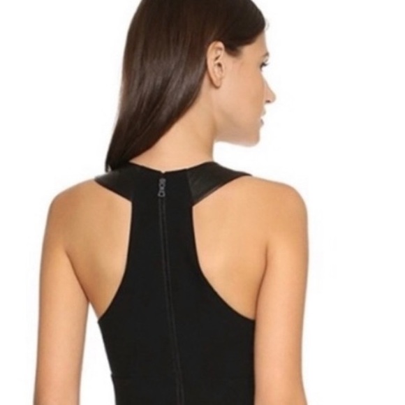 💕Host Pick💕Alice + Olivia $385 Racerback Leather Shoulder Dress Sz 0 Retail - Picture 7 of 12